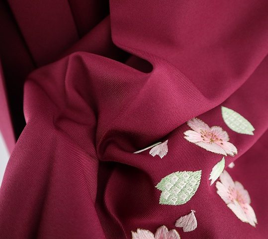 卒業式袴単品レンタル[刺繍]赤紫色に桜刺繍[身長158-162cm]No.510